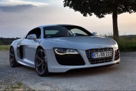 audi-r8